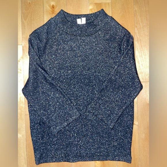 GARAGE| XS Sparkly Crop Shirt - Picture 2 of 12